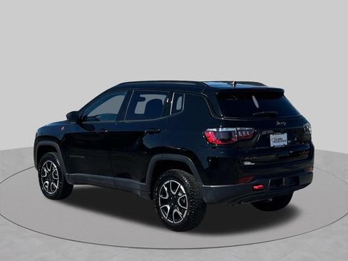 Certified 2024 Jeep Compass Trailhawk w/ Trailhawk Convenience Group AWD/4WD image 9