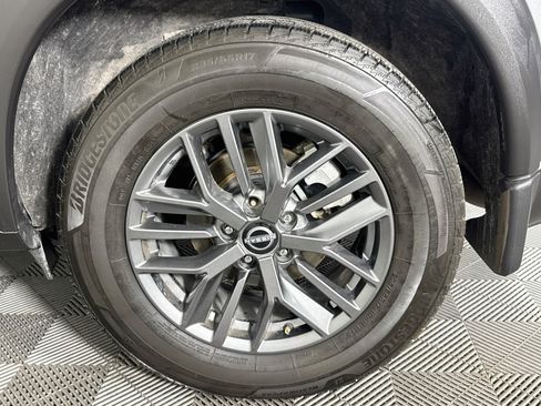 Used 2023 Nissan Rogue S FWD image 35