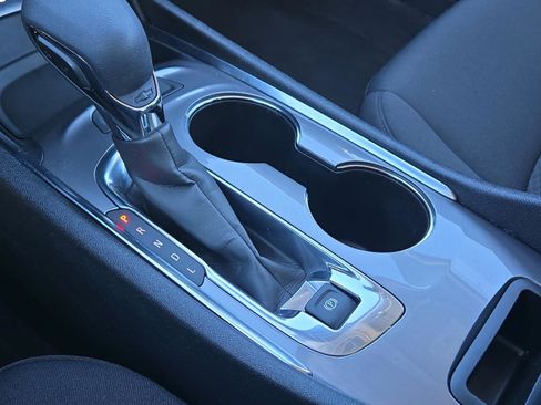 Used 2024 Chevrolet Malibu LT image 28