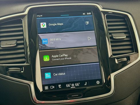 Used 2023 Volvo XC90 T8 Plus image 18