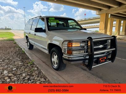 Used 1999 Chevrolet Suburban 2WD w/ Preferred Equipment Group 3