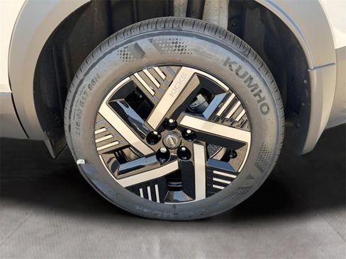 New 2026 Nissan Kicks SV image 19