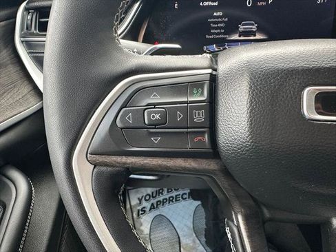 Certified 2023 Jeep Grand Cherokee L Limited AWD/4WD image 3