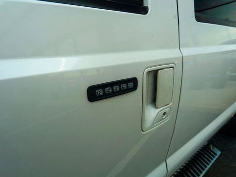 Used 2012 Ford F250 King Ranch w/ King Ranch w/Chrome Pkg AWD/4WD image 10
