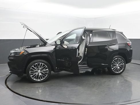Used 2022 Jeep Compass Limited w/ Elite Group AWD/4WD image 58