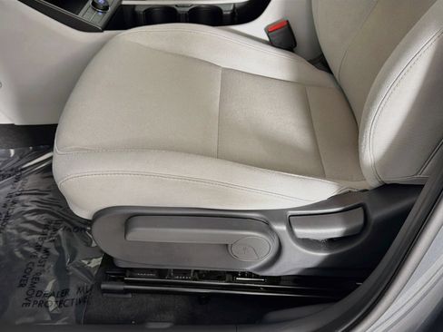 Used 2024 Hyundai Kona SE FWD image 19