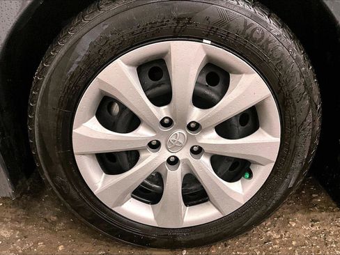 Used 2023 Toyota Corolla LE w/ Carpet Mat Package (TMS) image 8