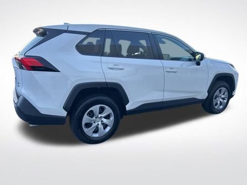 Used 2024 Toyota RAV4 LE image 6