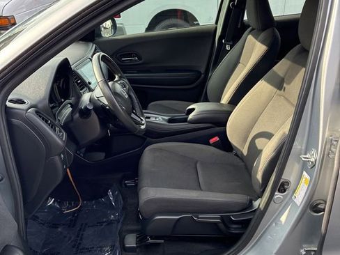 Used 2019 Honda HR-V Sport image 33