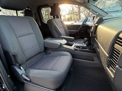 Used 2014 Nissan Titan SV w/ SV Value Truck Package image 30