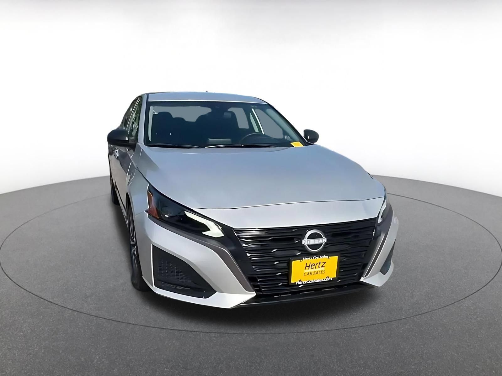 Used 2026 Nissan Altima 2.5 SV FWD image 3