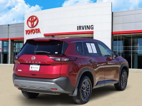 Used 2023 Nissan Rogue S FWD image 4