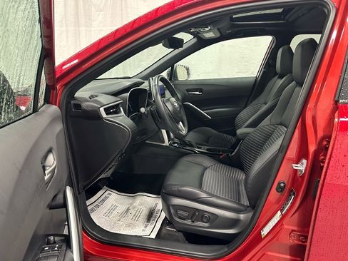 Used 2025 Toyota Corolla Cross AWD Hybrid w/ Convenience Package image 10