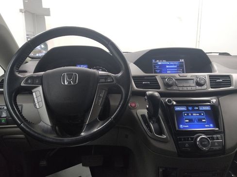 Used 2016 Honda Odyssey Touring Elite image 22