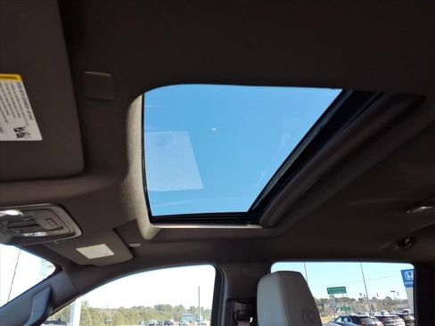 Used 2023 Chevrolet Silverado 1500 LTZ w/ LTZ Premium Package image 11