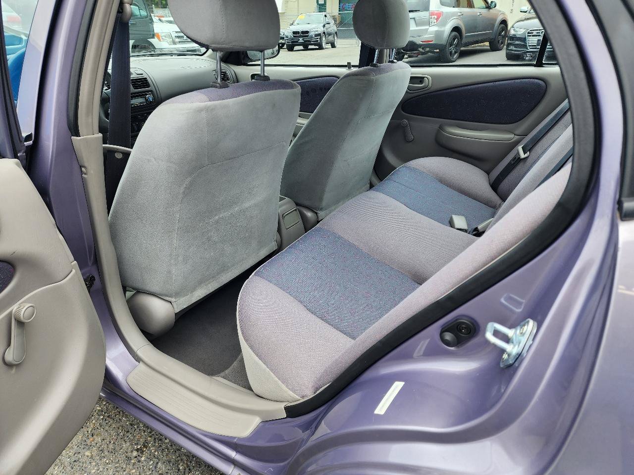 Used 1998 Toyota Corolla FWD image 17