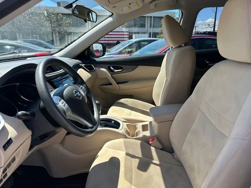 Used 2016 Nissan Rogue SV image 13