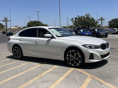New 2025 BMW 330i xDrive Sedan w/ Convenience Package image 4