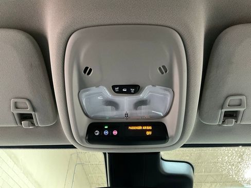 Used 2025 Buick Encore GX Preferred image 15