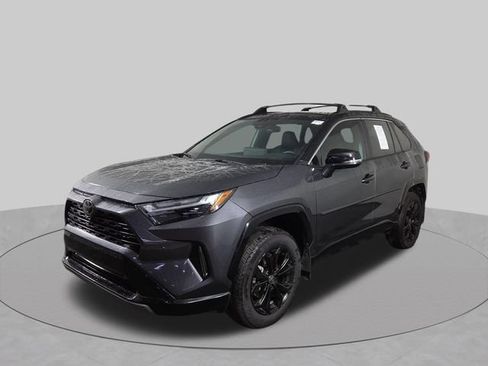 Used 2025 Toyota RAV4 XSE w/ Advanced Technology Package AWD/4WD image 2
