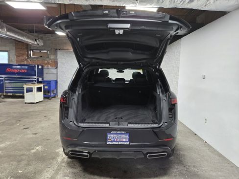 Used 2025 Land Rover Range Rover Sport SE image 44