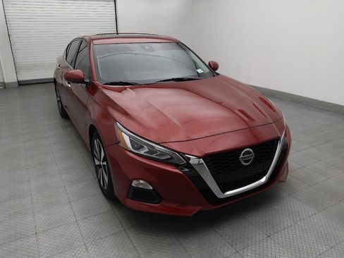 Used 2021 Nissan Altima 2.5 SV w/ SV Premium Package FWD image 14