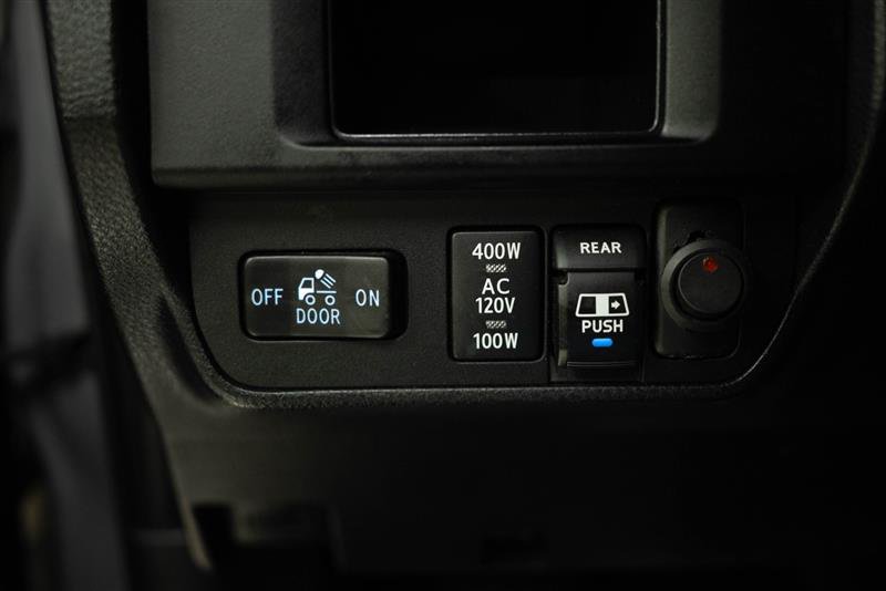 Used 2017 Toyota Tacoma Limited w/ Tow Package AWD/4WD image 30