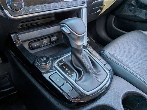 Used 2022 Kia Seltos EX image 11