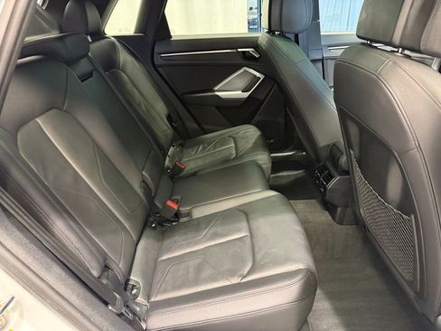 Used 2025 Audi Q3 2.0T Premium image 24