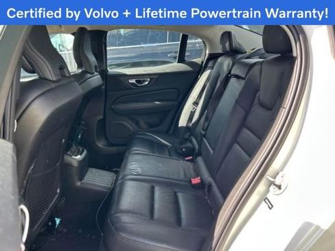 Used 2023 Volvo S60 T8 Plus image 8