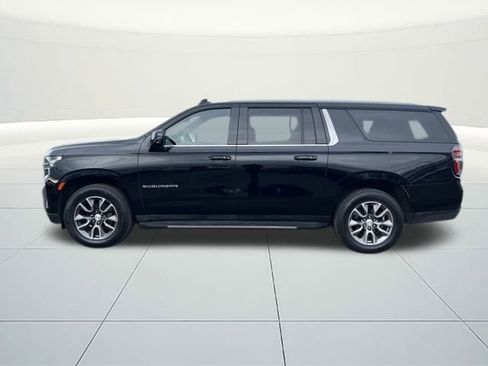 Used 2021 Chevrolet Suburban LT image 2