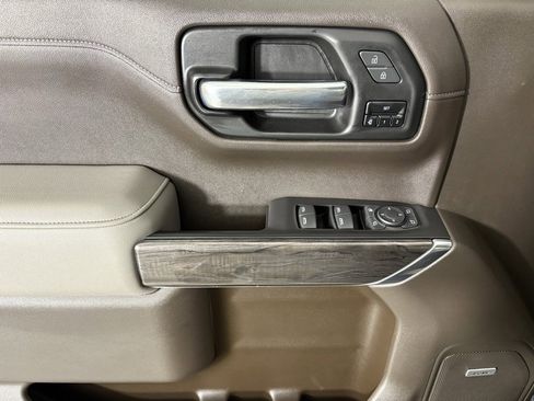 Used 2020 Chevrolet Silverado 1500 LTZ w/ LTZ Premium Package image 18