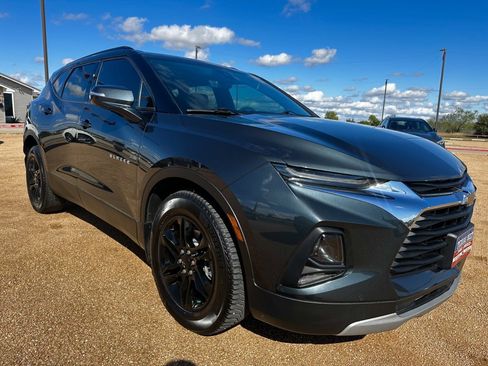 Used 2020 Chevrolet Blazer LT w/ Sound & Technology Package image 3
