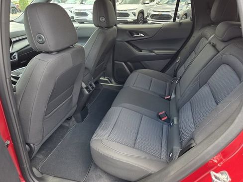 Used 2025 Chevrolet Equinox LT w/ Safety and Technology Package FWD image 11