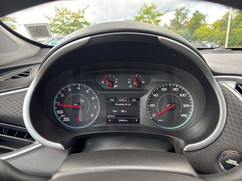 Used 2022 Chevrolet Malibu LS image 25