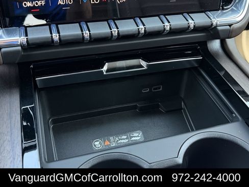 New 2026 GMC Yukon Denali Ultimate AWD/4WD image 18