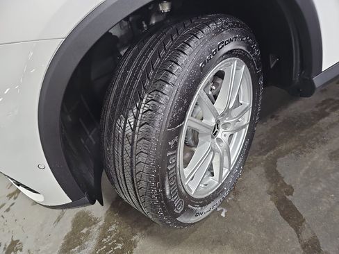 Certified 2025 Mercedes-Benz GLC 300 4MATIC image 34