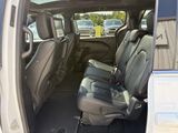 Used 2019 Chrysler Pacifica Touring-L image 6