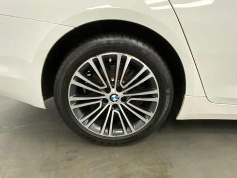 Used 2017 BMW 540i xDrive AWD/4WD image 17