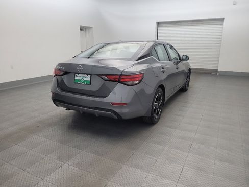 Used 2025 Nissan Sentra SV FWD image 9