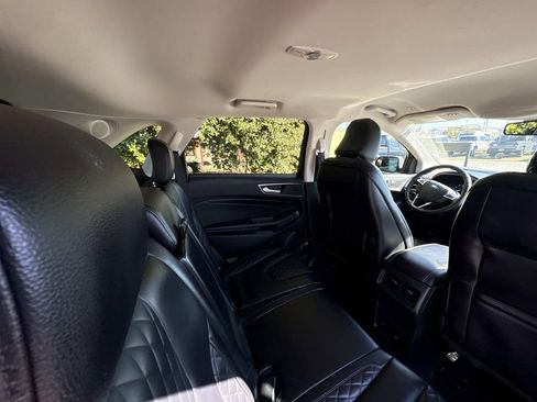 Used 2024 Ford Edge Titanium image 17