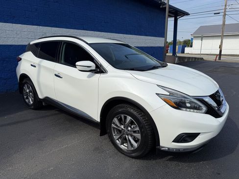 Used 2018 Nissan Murano SV AWD/4WD image 3