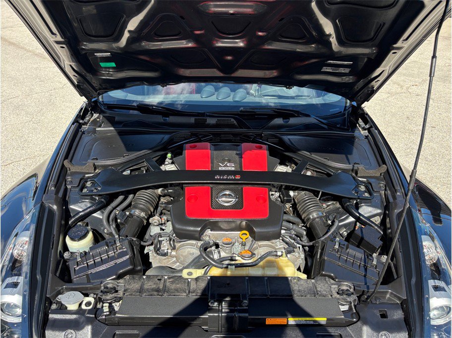 Used 2019 Nissan 370Z NISMO RWD image 37