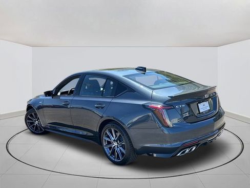 New 2026 Cadillac CT5 V image 3