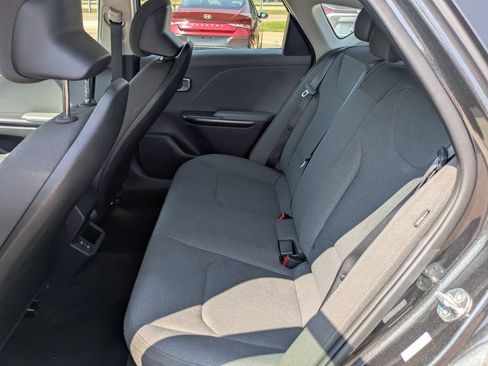 Used 2025 Kia K4 FWD image 6