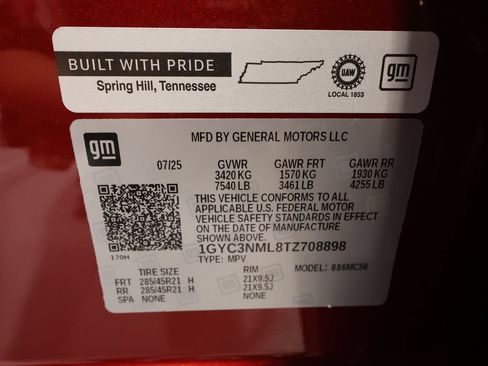 Certified 2026 Cadillac Vistiq Sport w/ LPO, Floor Liner Package AWD/4WD image 32