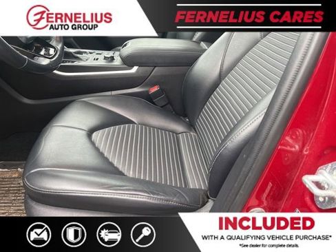 Used 2021 Toyota Highlander XSE image 9