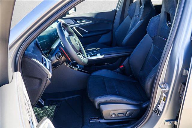 New 2027 BMW X2 M35i w/ Technology Package AWD/4WD image 12