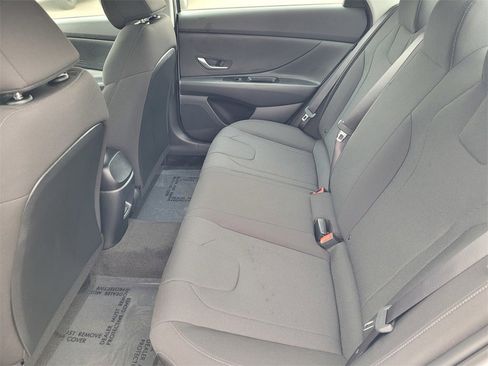 New 2025 Hyundai Elantra SE w/ Cargo Package image 6