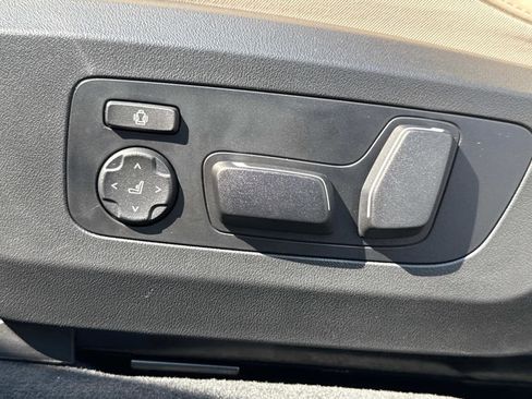 Used 2025 BMW X3 xDrive30i w/ Premium Package image 28